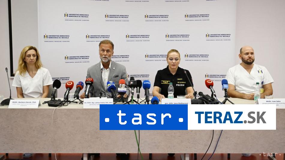 Kuzela V nadobe na kolonoskopiu bola zmes vody a formaldehydu