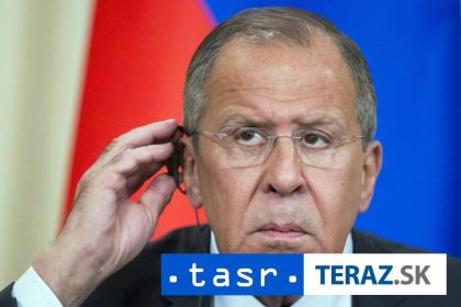 Lavrov sa v Pekingu stretol s prezidentom Ciny Si Tin pchingom