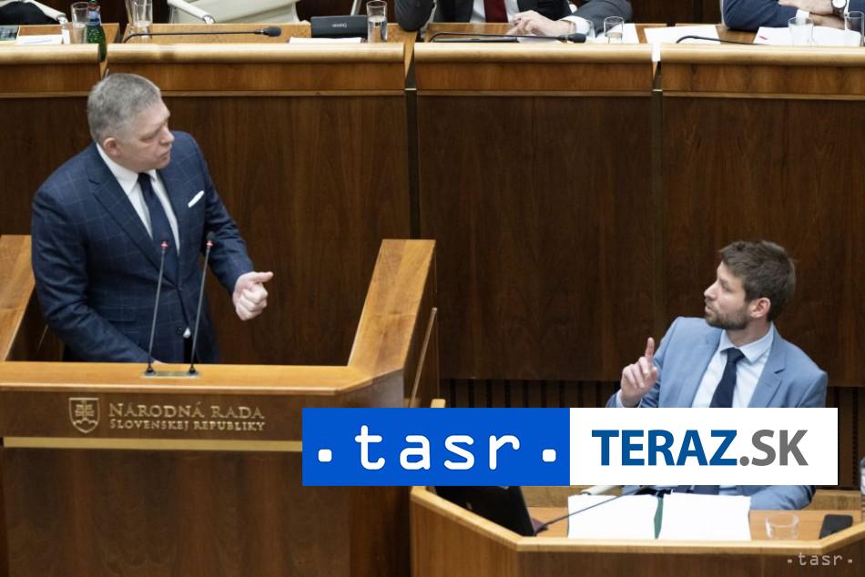 Simecka Premier nic nevyjednal hanbil SR a kapituloval