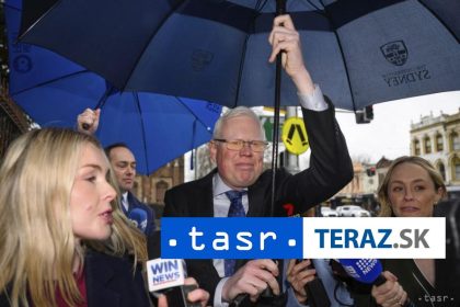 Australsky poslanec rezignoval po uvazneni za zneuzivanie dvoch muzov