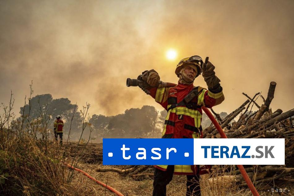 Hasici ziskali kontrolu nad rozsiahlym poziarom na juhu Francuzska