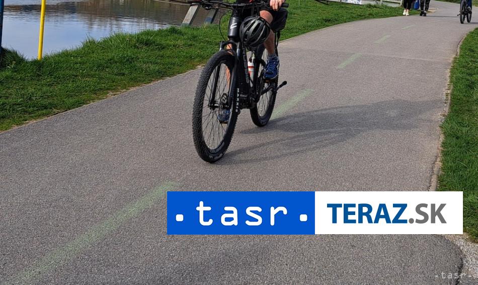Pod Kriznou pomahali cyklistovi utrpel viacere zranenia