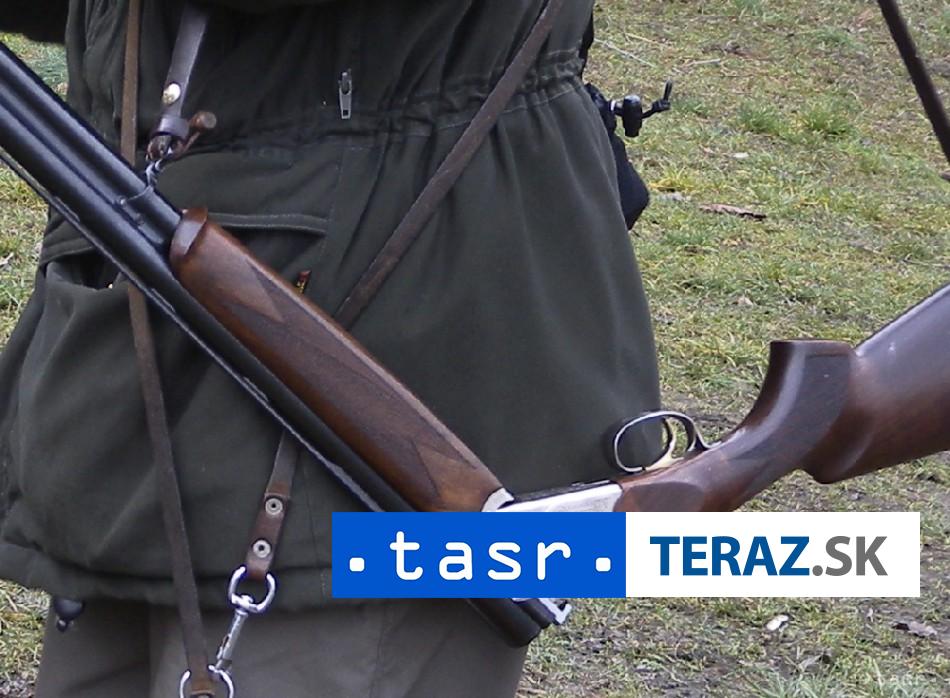 Pomylil si ho s diviakom Polovnik zastrelil muza