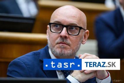 SaS kritizuje ze vlada nerokovala o analyze SAV o vakcinach