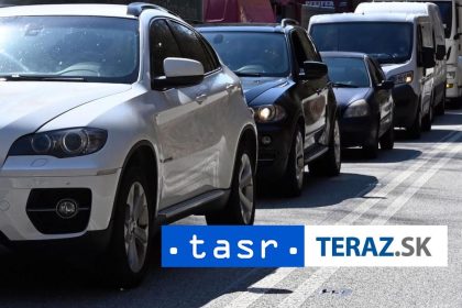 DVE AUTA SA ZRAZILI ZA TUNELOM SITINA