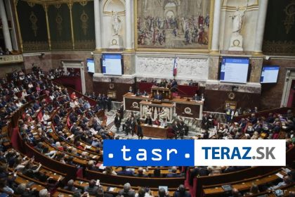 Francuzsky premier poziadal o podporu pred hlasovanim o dovere vlady