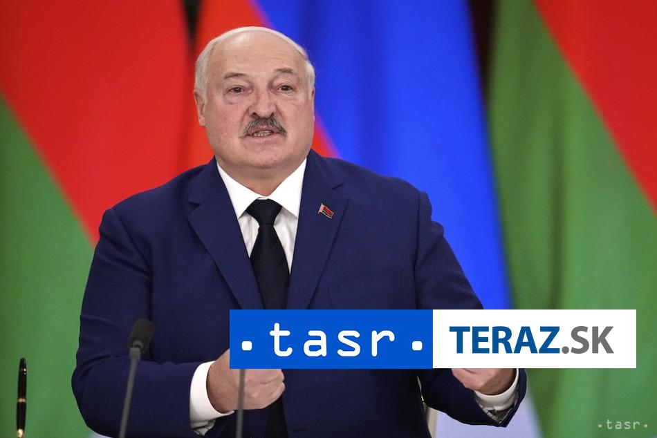 Lukasenko omilostil 25 ludi vratane vaznov