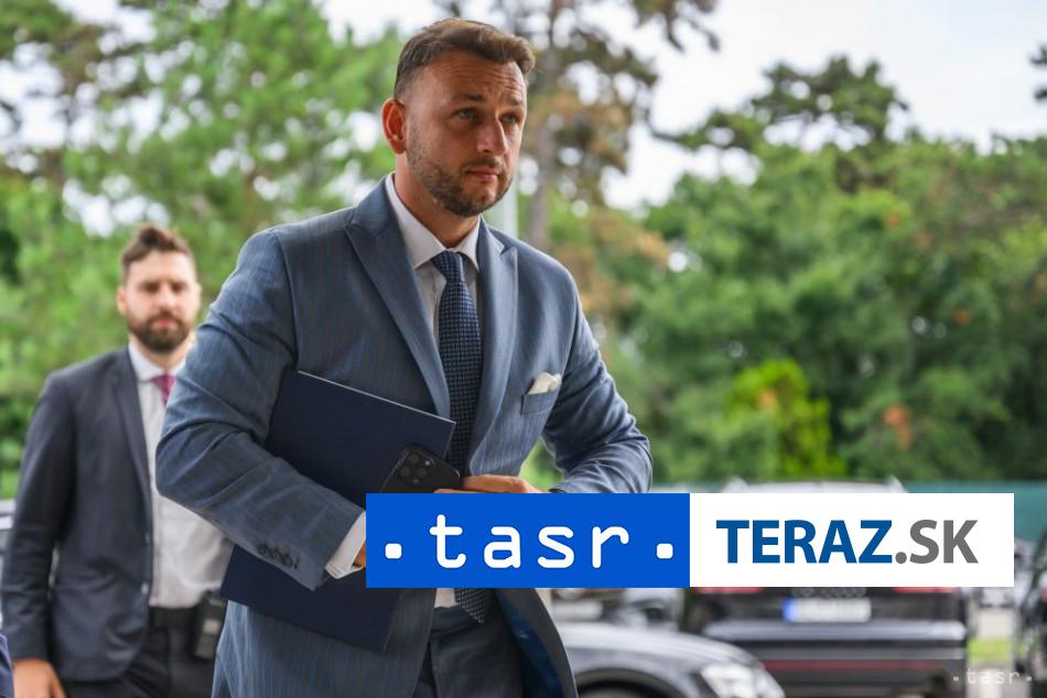 Sutaj Estok si nevie predstavit zopakovanie tendra na zachranky