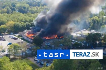 V mormonskom kostole v Michigane postrelili ludi budova hori