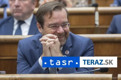 M Krajci zostava v Hnuti Slovensko aj v klube