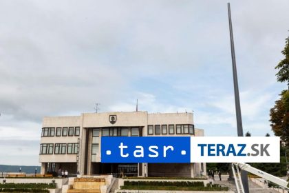 Poslanci zacali rokovanie o zakaze energetickych napojov detom