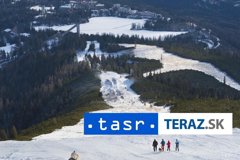 Prilba bude povinna pre lyziarov do 18 rokov