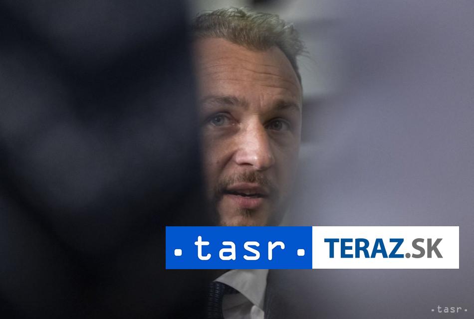 Sutaj Estok vyzyva Danka aby prestal utocit na koalicnych partnerov