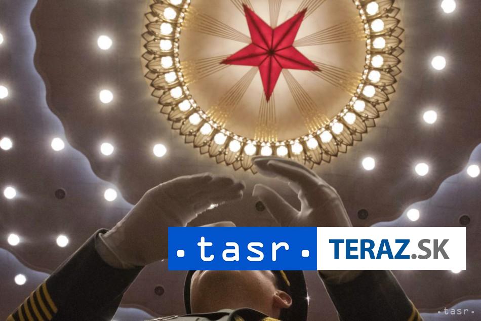 V Cine vylucili z komunistickej strany 9 clenov veduceho timu pre korupciu