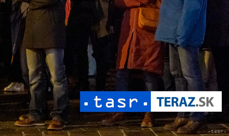 Vo Valencii takmer rok po zaplavach protestovalo vyse 50 000 ludi