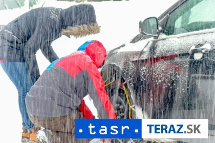 Cesty su vacsinou zjazdne pozor na hmlu ci vyliaty Hron