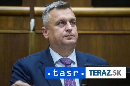 Danko ziada Lajcaka aby vysvetlil komunikaciu s Epsteinom