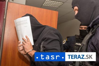 Exprislusnik SIS P Gasparovic dostal 22 mesiacov vazenia za korupciu