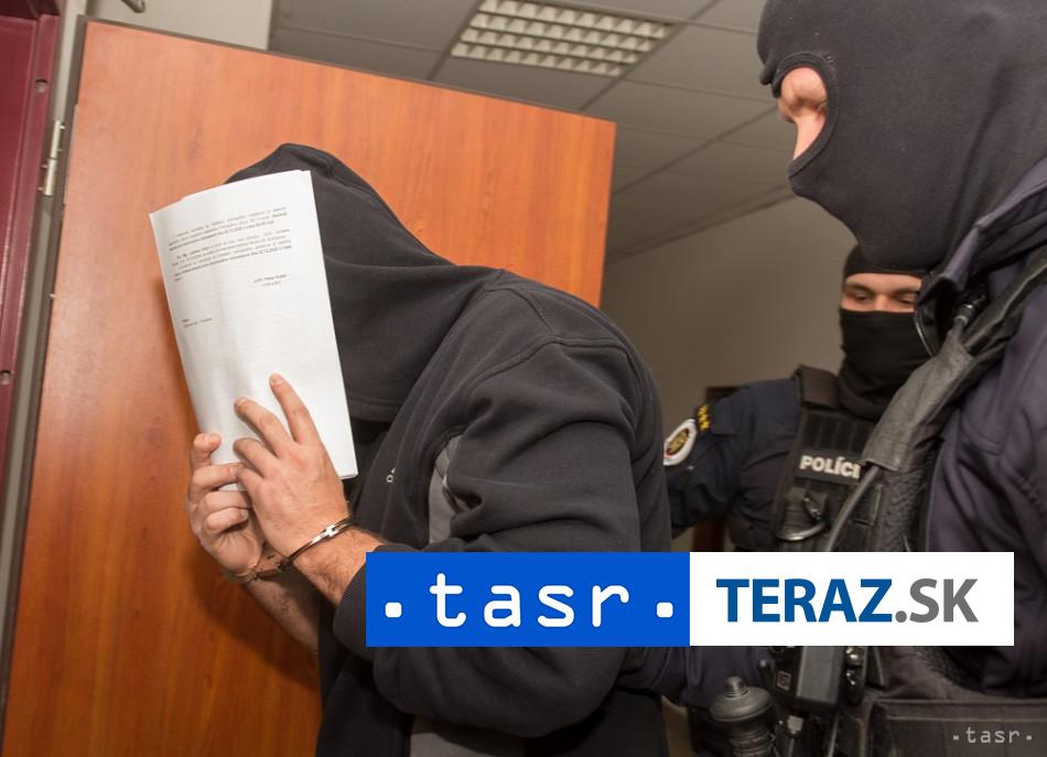 Exprislusnik SIS P Gasparovic dostal 22 mesiacov vazenia za korupciu