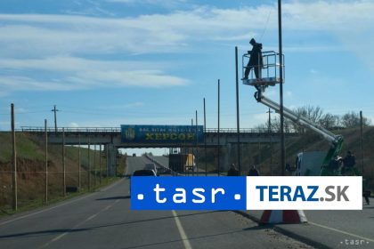 Herecka Angelina Jolie pricestovala na Ukrajinu do Chersonu