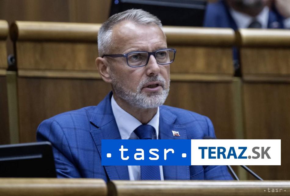NR SR a Modelovy parlament Slovenska podpisali memorandum