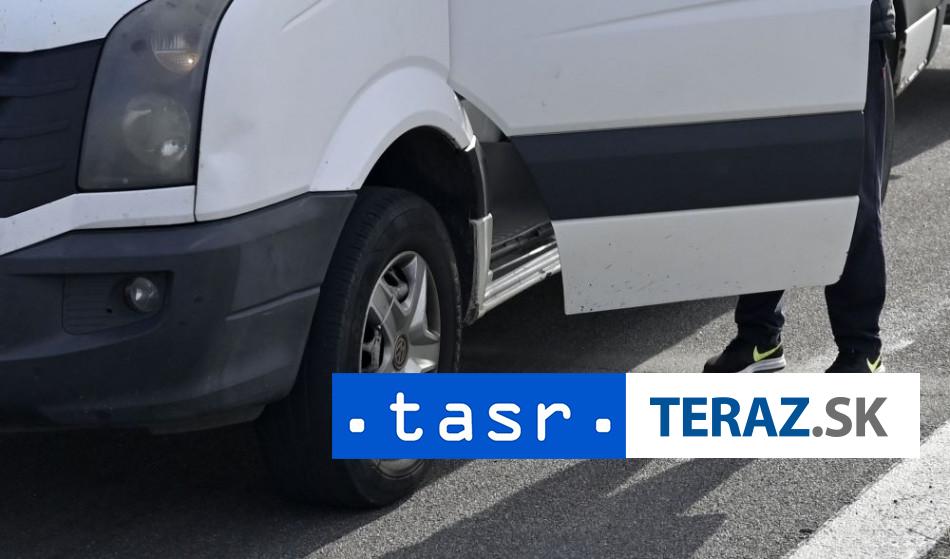 Nakladne vozidlo vrazilo do ludi na trhu