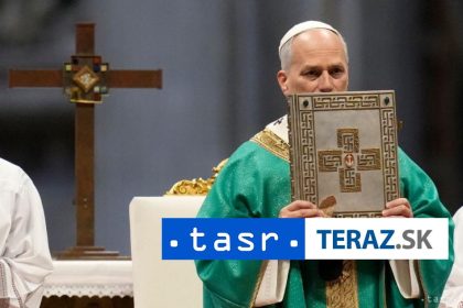 Papez vyzval svetovych lidrov aby pomohli chudobnym