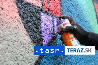 Propalestinski aktivisti namalovali na urad kancelara slovo pachatel