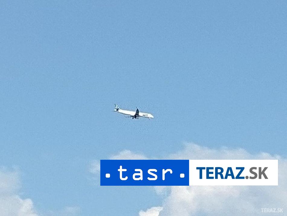 Vojenskemu lietadlu so Szijjartoom nedovolili pristat v Banja Luke