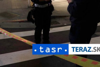 DRAMA V HOLANDSKU Auto vrazilo do skupiny ludi zraneni