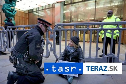 Greta Thunbergova bola po zadrzani v Londyne prepustena na kauciu