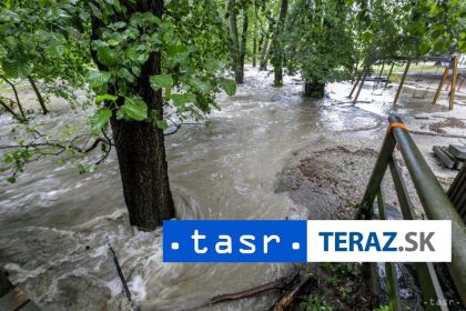 Juh Francuzska zasiahli najvacsie zaplavy za viac ako 30 rokov