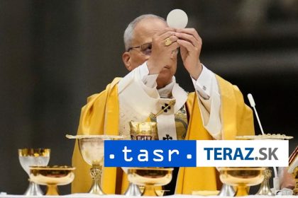 Lev XIV odsluzil prvu polnocnu omsu svojho pontifikatu