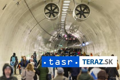 OBRAZOM Tunel Visnove otvorili pre verejnost