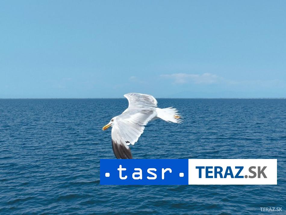 POTOPENA LOD Nestastie pri ostrove Padar nezvestni