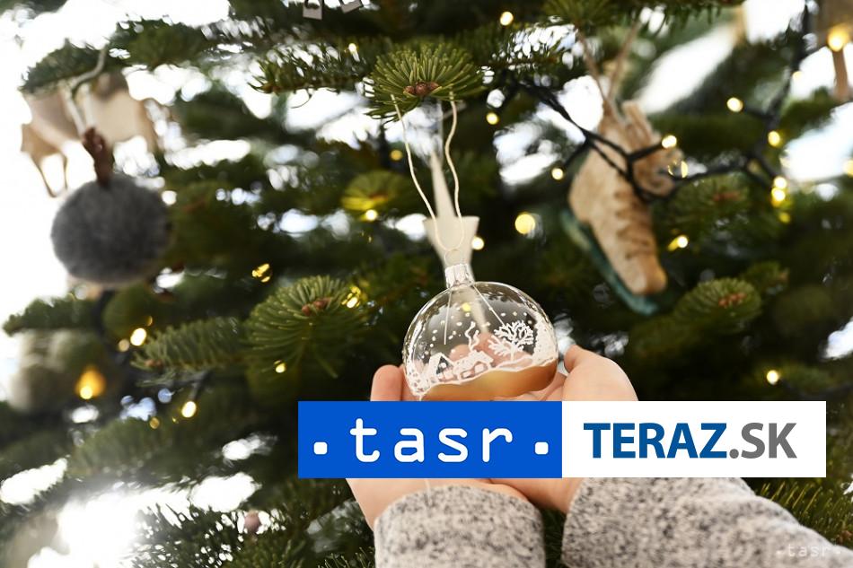 POZOR Pri vybere stromceka a svetielok treba mysliet na toto