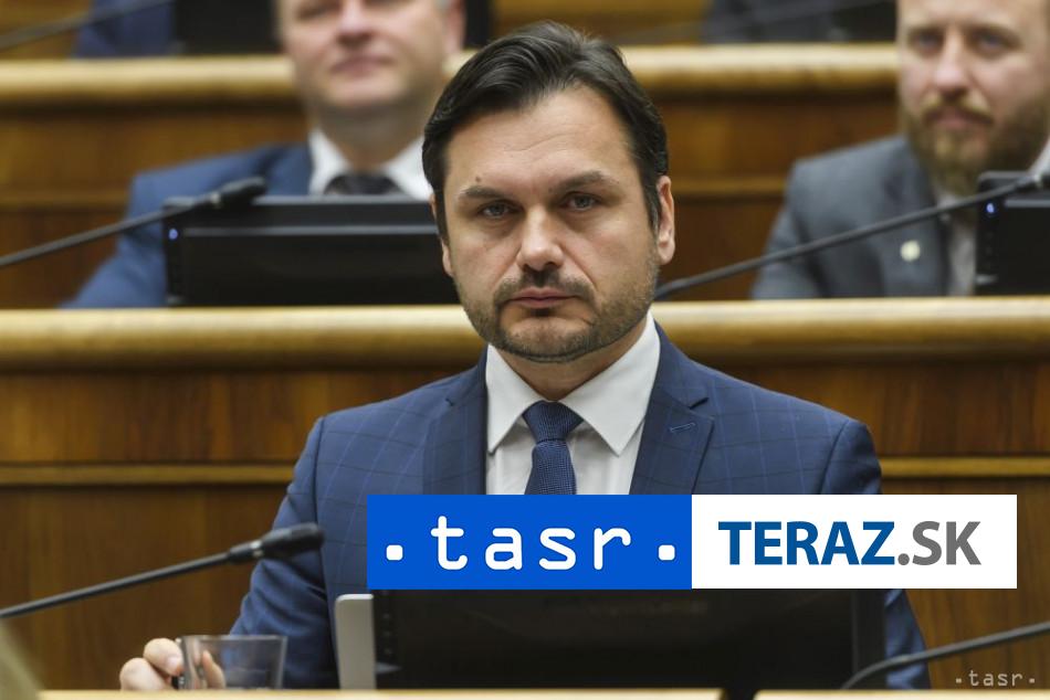 Slovenske zdravotnictvo sa podla KDH rozpada pod vedenim Hlasu SD