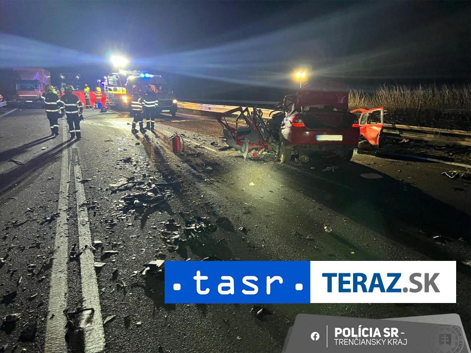 Tragicka nehoda na D1 Po zrazke s kamionom dve obete