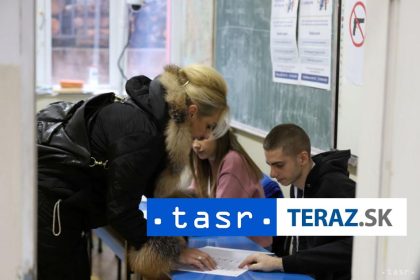 V Kosove sa zacali predcasne parlamentne volby