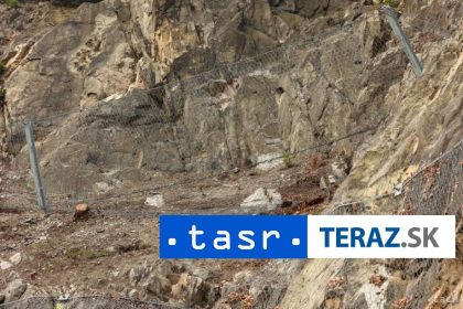 Vodici pozor Na Sturci padaju skaly na cestu