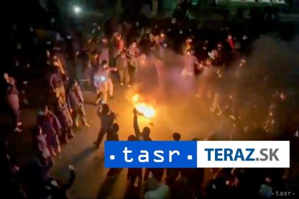 Iran vyhlasil statny smutok za obete protestov