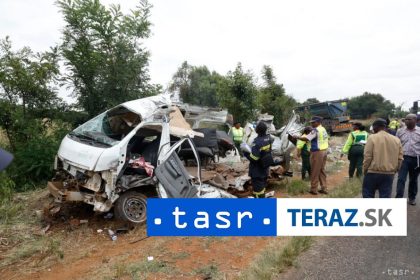 OBROVSKA TRAGEDIA Pri dopravnej nehode zahynulo najmenej 13 ziakov