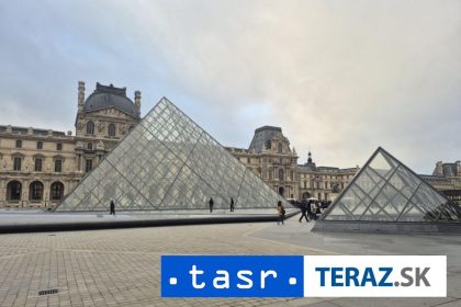 Parizske muzeum Louvre je v pondelok zatvorene kvoli strajku