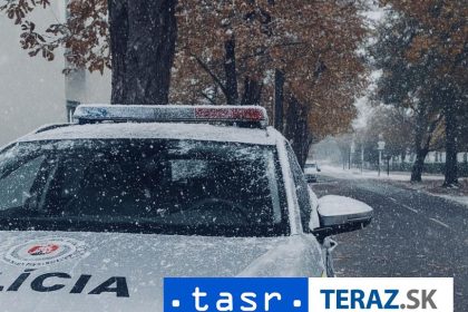 Policia vyzvala vodicov na opatrnost na cestach