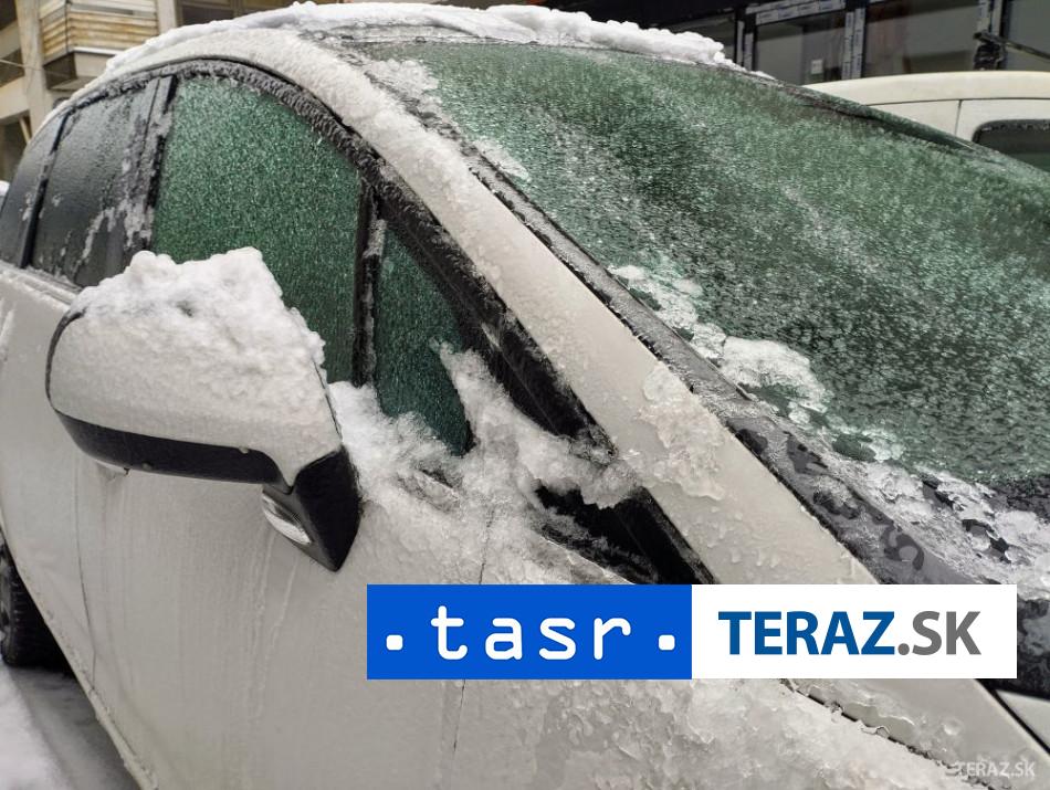 SILNA LADOVICA NA MORAVE EVIDUJU VIAC AKO 100 NEHOD A DESIATKY ZRANENYCH