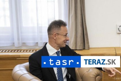 Szjjjarto Narodna vlada nedovoli posielat peniaze Madarov na Ukrajinu