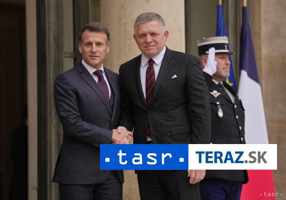 Fico uviedol ze s Macronom hovoril o strategickom prebudeni EU