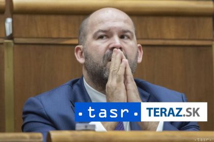 Peter Pcolinsky je na cele novej strany Bratia Slovenska