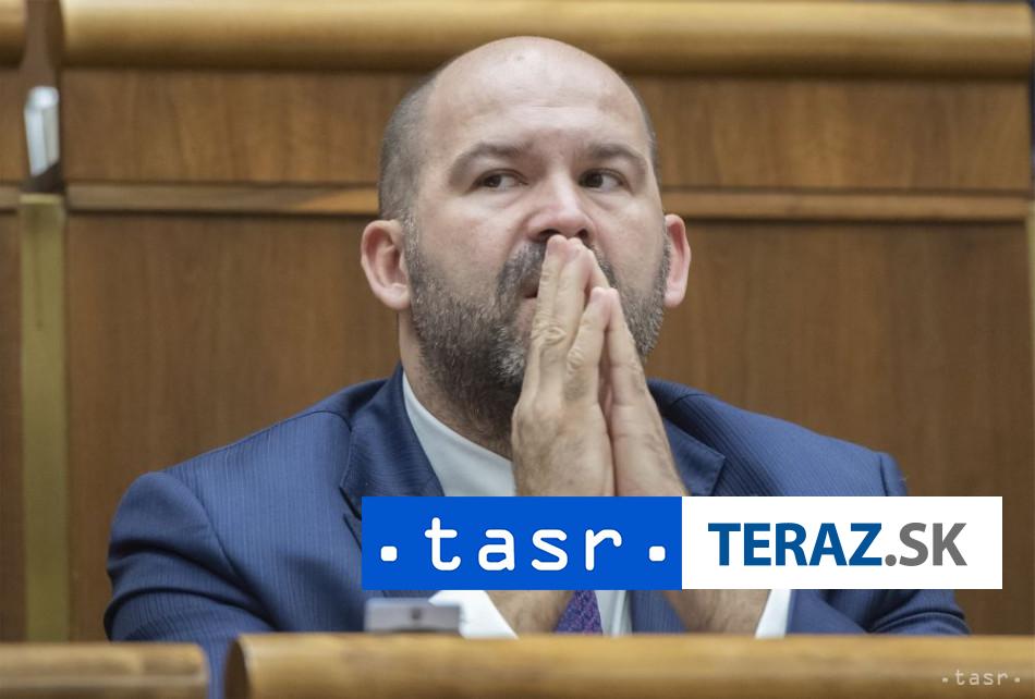 Peter Pcolinsky je na cele novej strany Bratia Slovenska