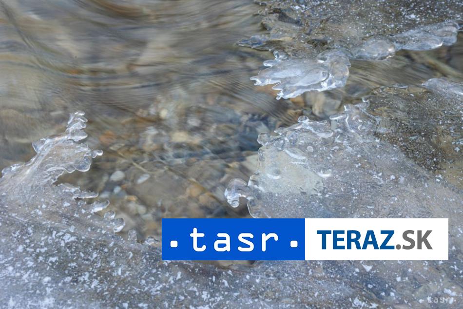 SMRTELNA NEHODA Autobus sa na Bajkalskom jazere preboril do ladu